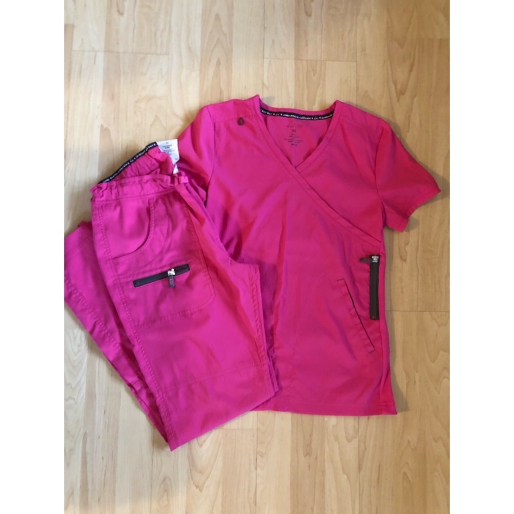 Koi Lite Scrubs